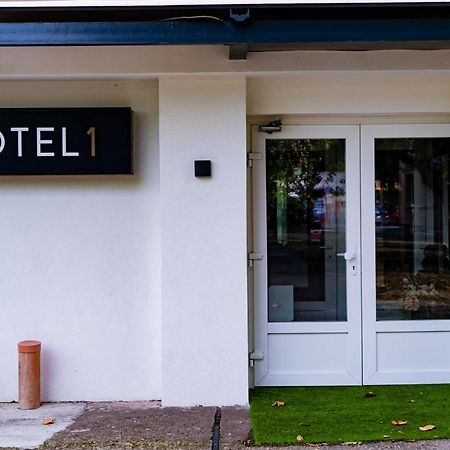 Motel1- A Megfizetheto Luxus! Dunaújváros Εξωτερικό φωτογραφία