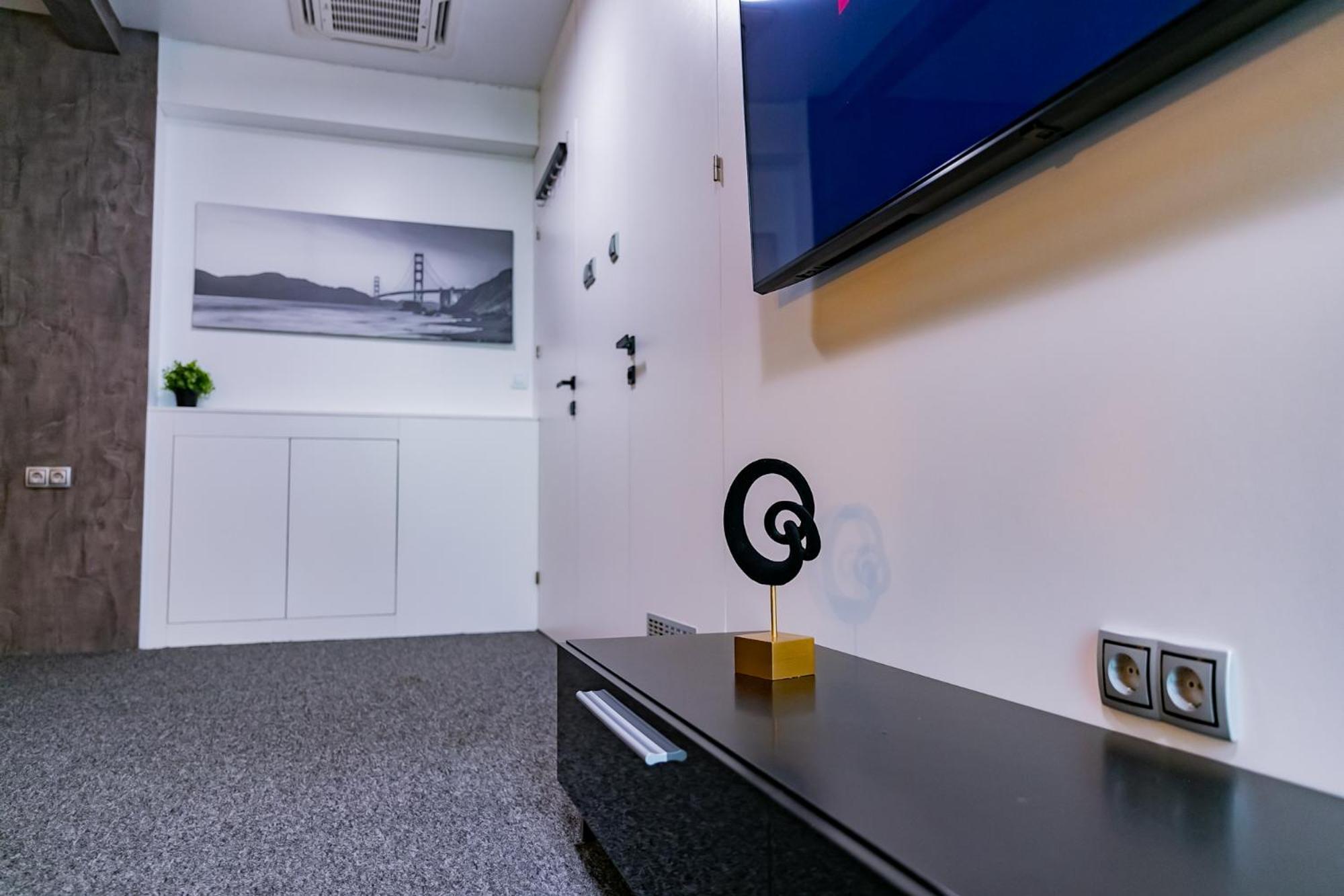 Motel1- A Megfizetheto Luxus! Dunaújváros Εξωτερικό φωτογραφία