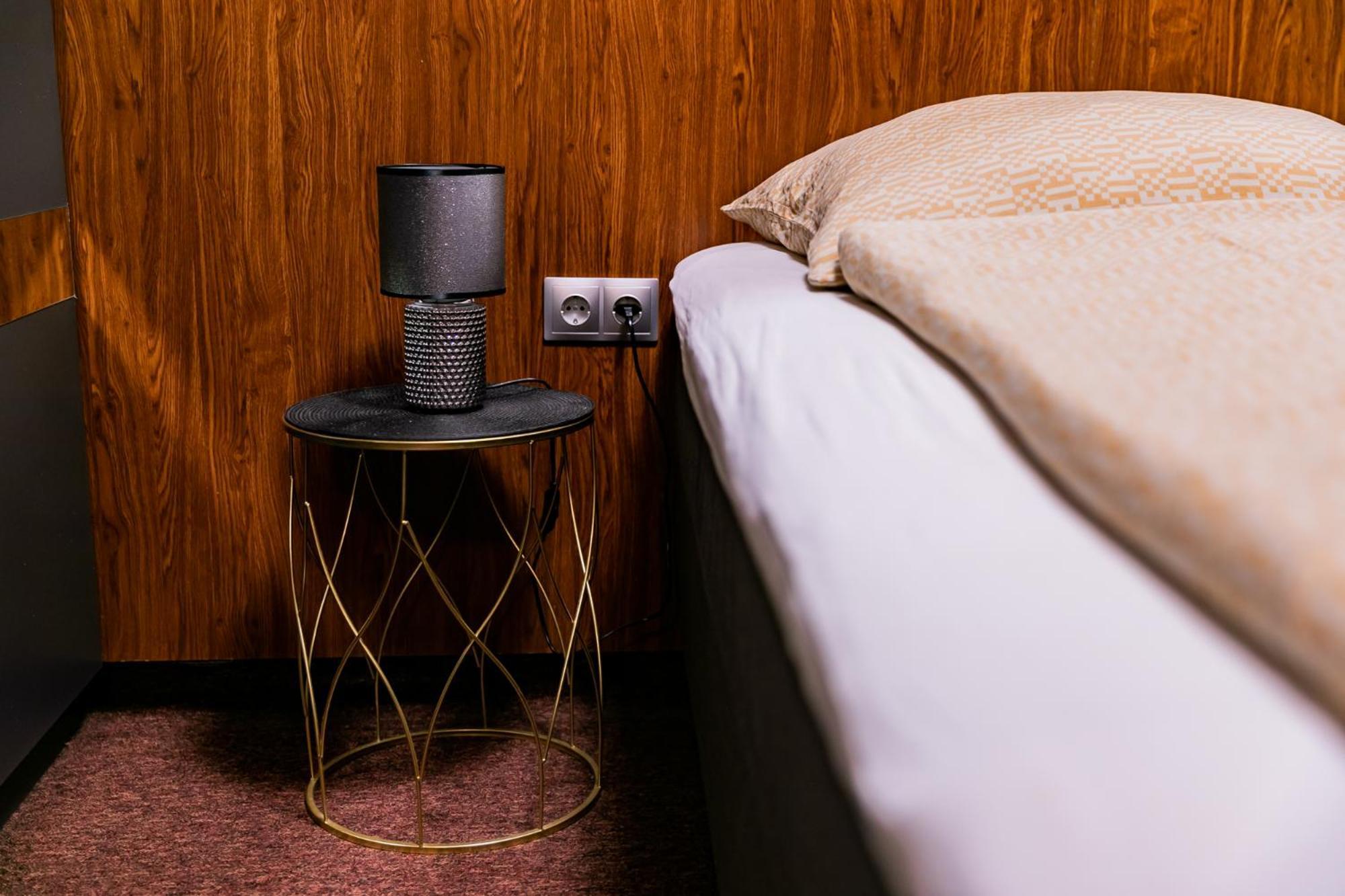 Motel1- A Megfizetheto Luxus! Dunaújváros Εξωτερικό φωτογραφία